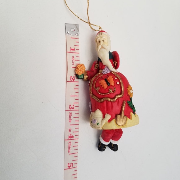 House of Lloyd Christmas Around The World Garden - Picture 5 of 5